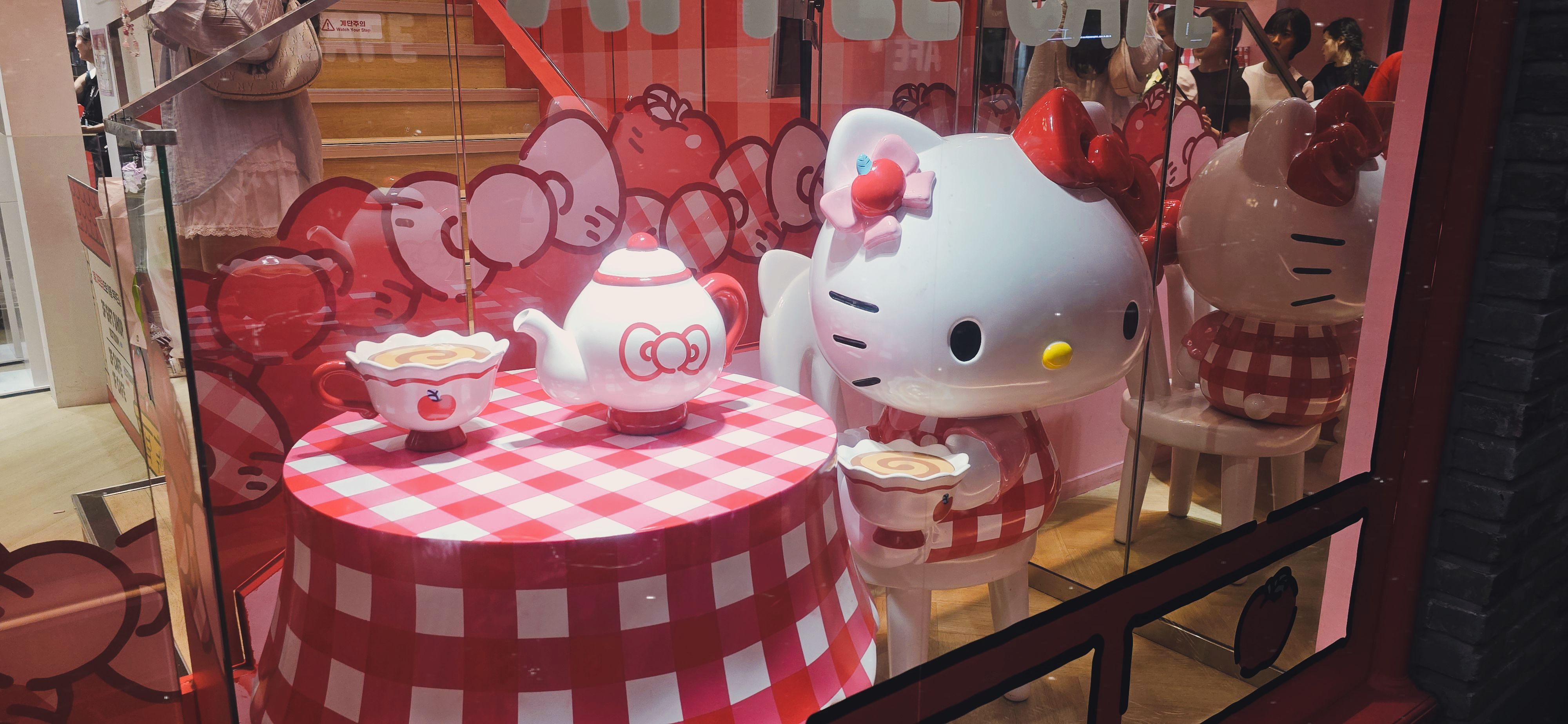 Hello kitty in korea!
